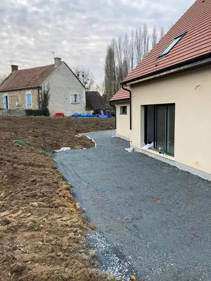 Allée gravillonnée
